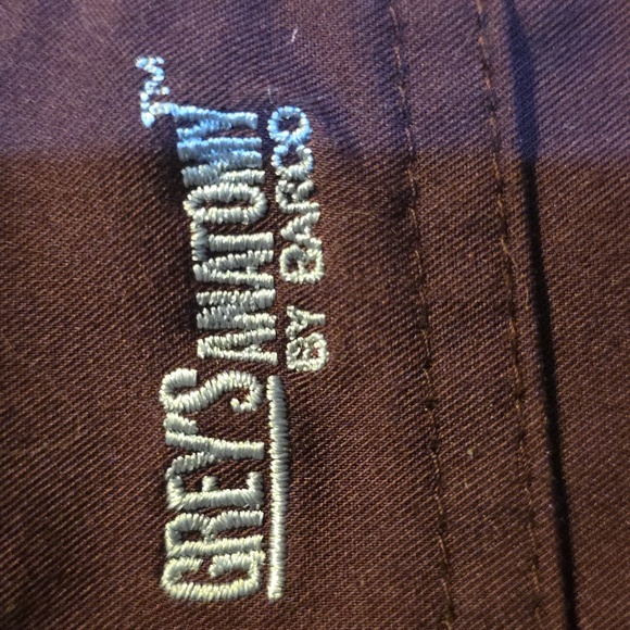 Grey's Anatomy Signature Burgundy Scrub Set - Picture 5 of 7